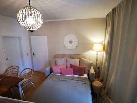 Top Airbnb: Marktplatz-Suites | Qlein Boho | Quedlinburg in Quedlinburg
