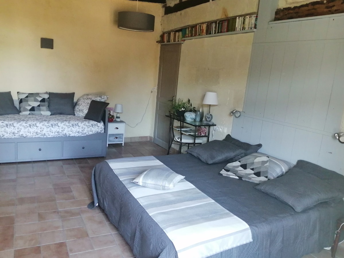 Chumba cha kulala cha Ronsard na choo cha kujitegemea na chumba cha kuoga