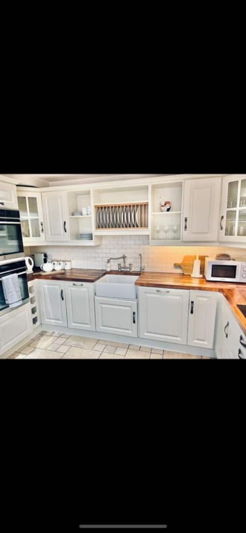 Top performing Airbnb: Caseys Place. in Galway
