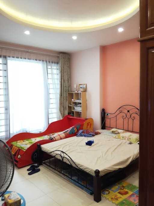 Bedroom 2 on the 2nd floor (2 beds)
