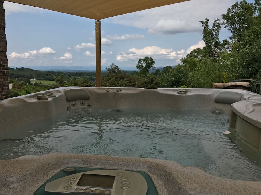 Hot tub with views.