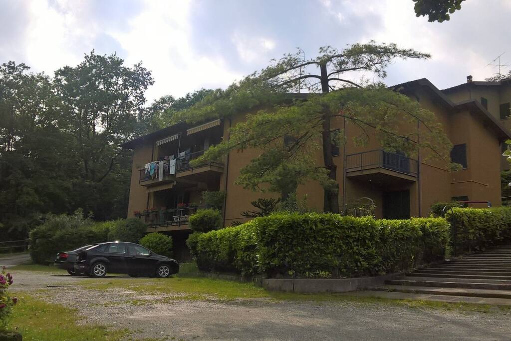 La palazzina dell'appartamento