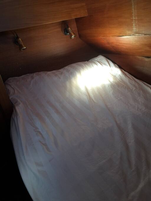 Sleepinghut / Room