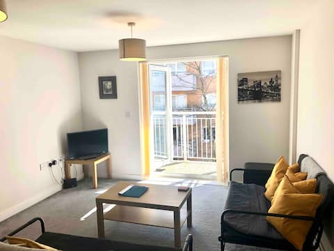 Perfect for city centre and Bay - 2 bedroom flat