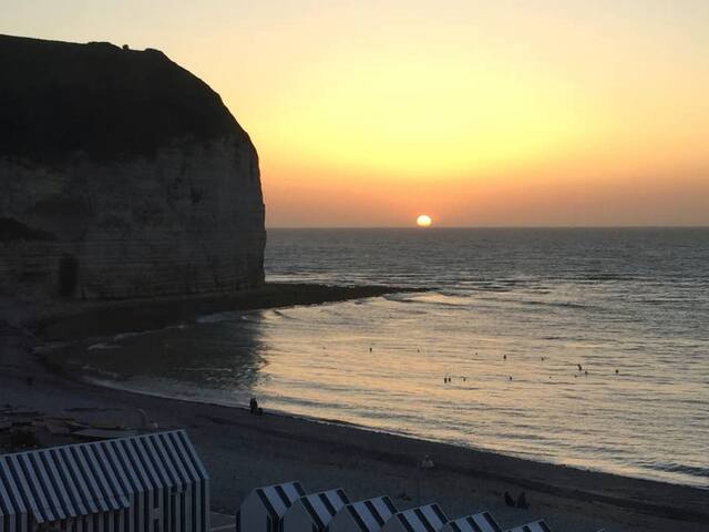 l' échappée mer balcon plein sud parking prive