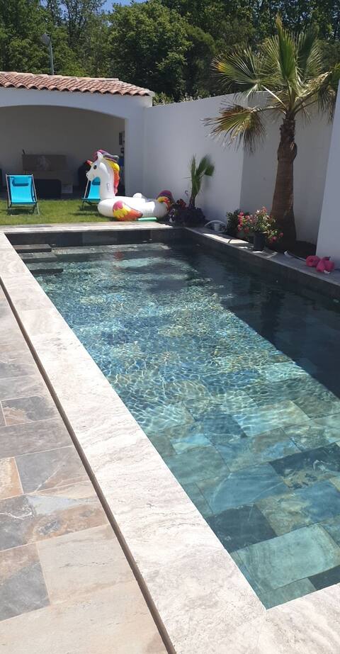 House with 3.40m x 7.50m pool and jacuzzi