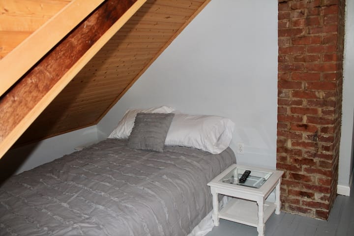 לופט בקומה העליונה