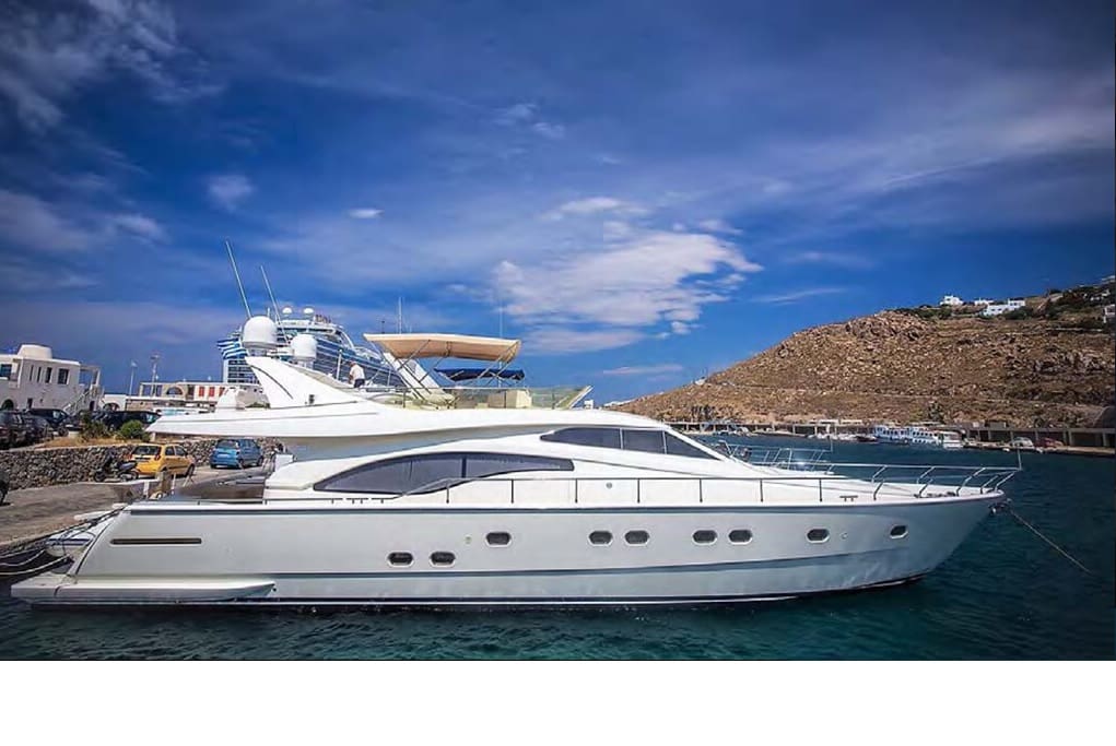 Ferretti 68 Fly Bridge.