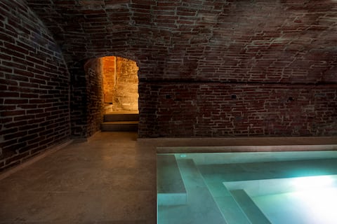 Top performing Airbnb: Umamma - The Ex-Brothel - The Unexpected Place in Pisa