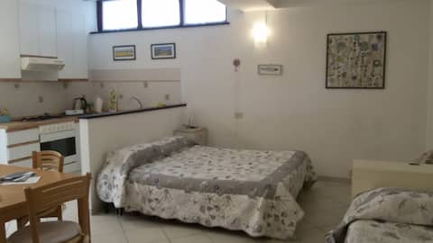 Popular Airbnb listing: Comfortable studio near the sea in Monterosso Al Mare