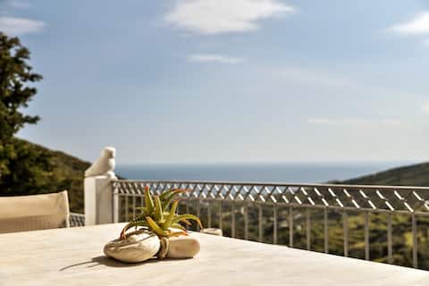 Eos Mystique – a stylish, private, villa