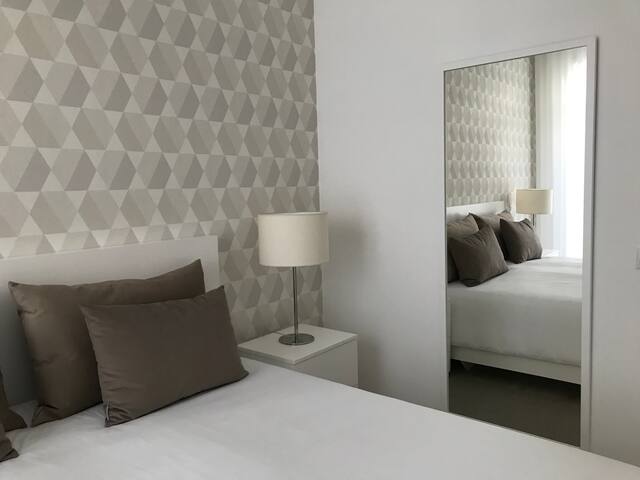 Lisbon10 A gallery image 3