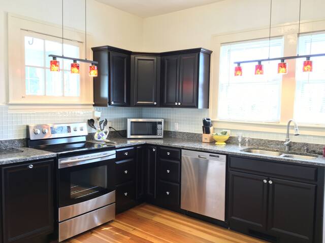 Haywood House Asheville (West Asheville) gallery image 2