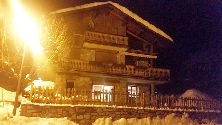 Apartment "La PIERRA-MENTA" in mountain chalet