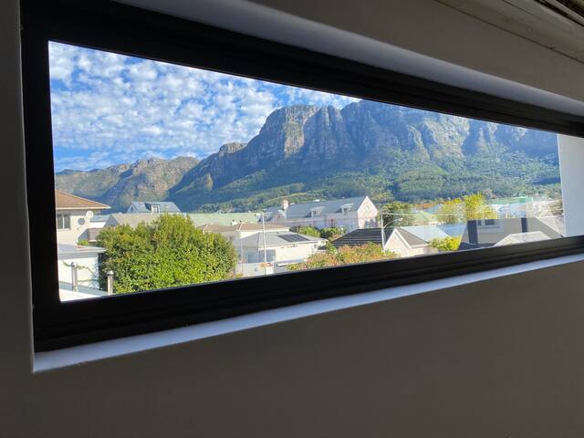 Thavma: Modern apartment Claremont Cavendish gallery image 5