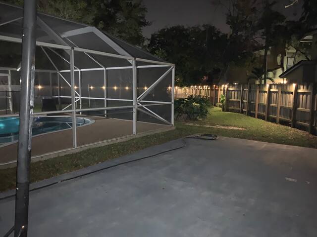 Renovated house w/ saltwater pool & huge backyard gallery image 4