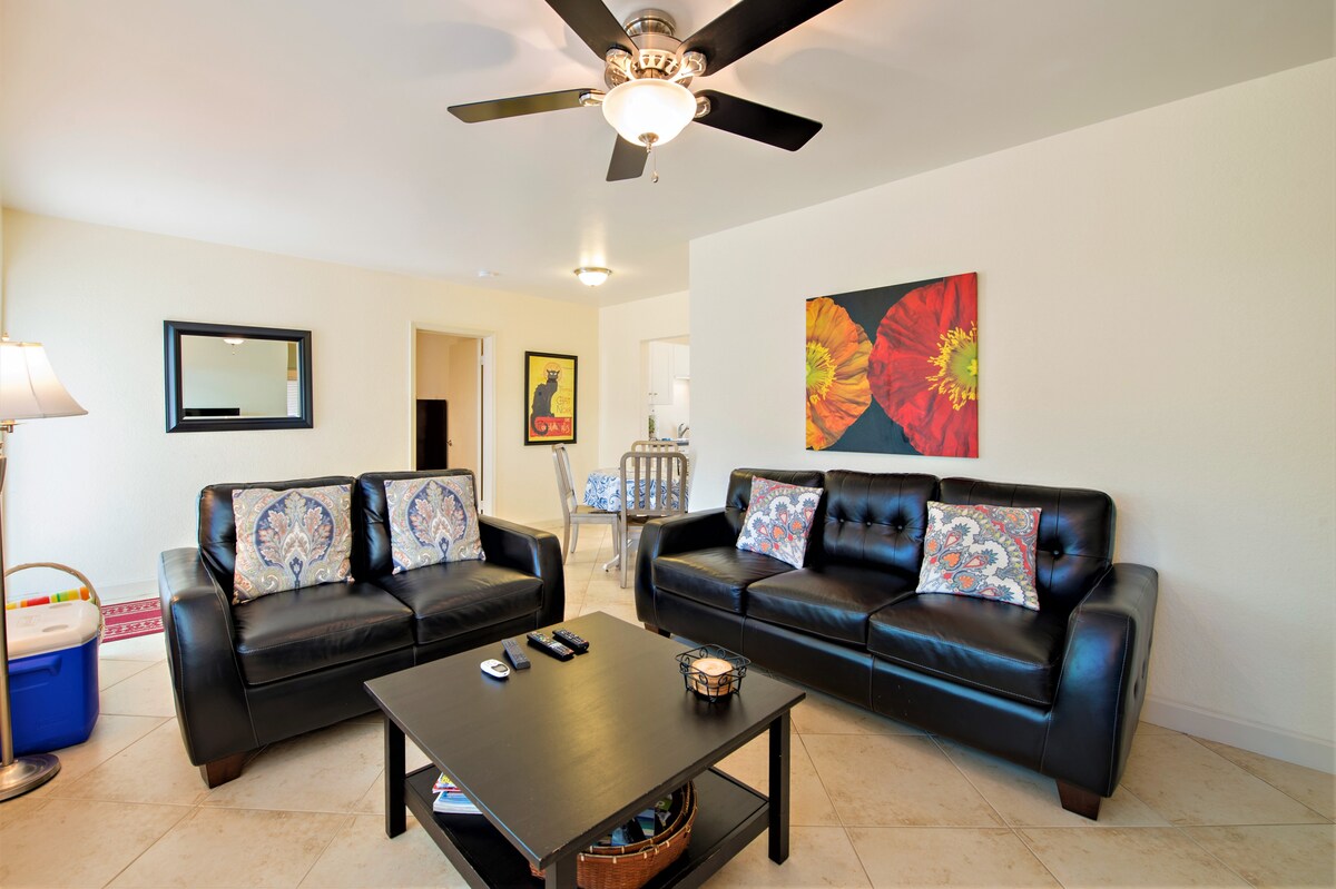 Successful Airbnb property: Tropical Garden Apartment- 200 Yards to the Beach! in Lauderdale By The Sea