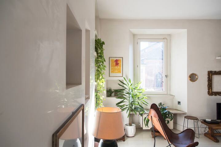 Apartment 2 bdrs in Brera district gallery image 2