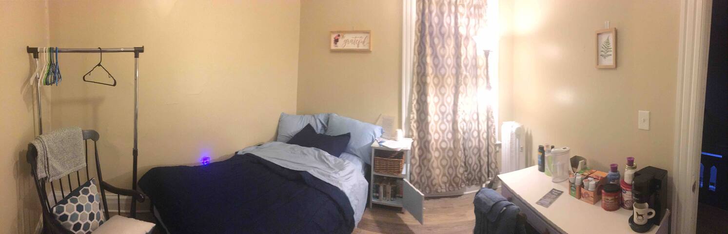 Private room in shared house