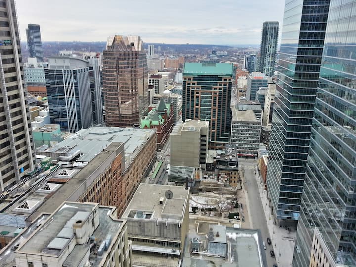 Executive Urban Haven-heart Of Financial District - Toronto