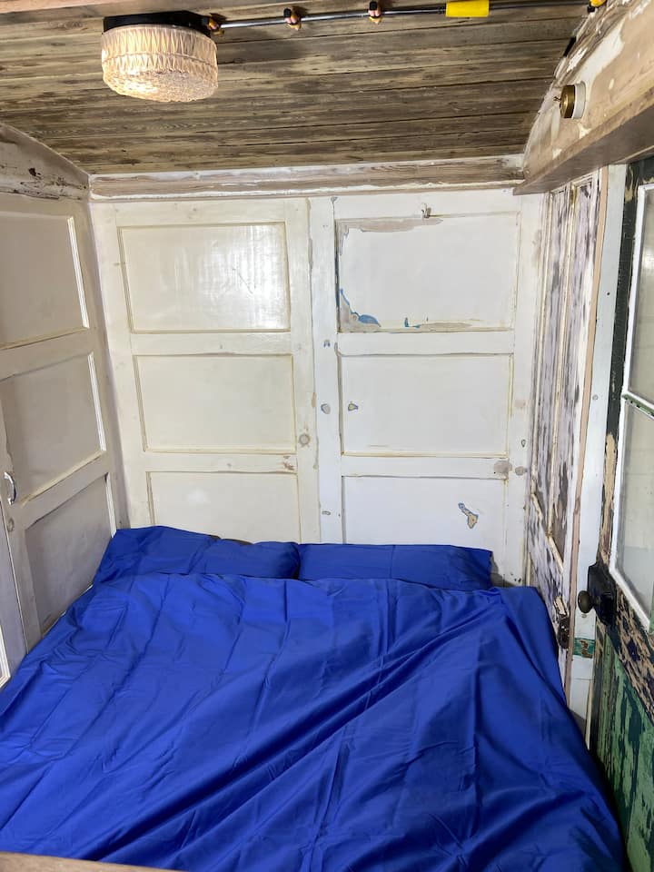 Double Cabin - Snug Bedroom 2