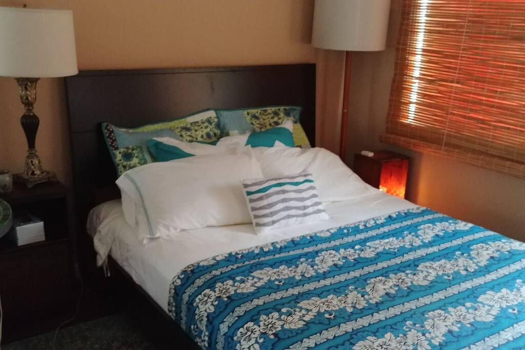 Queen-size Black Platform Bed with a Serta pillowtop.