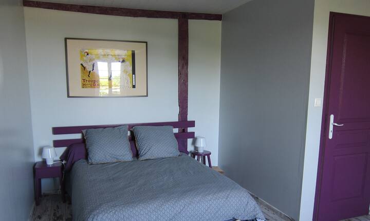 Chambre 3 "Mademoiselle Églantine"