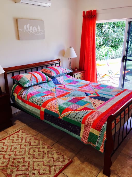 Bedroom with queen size bed