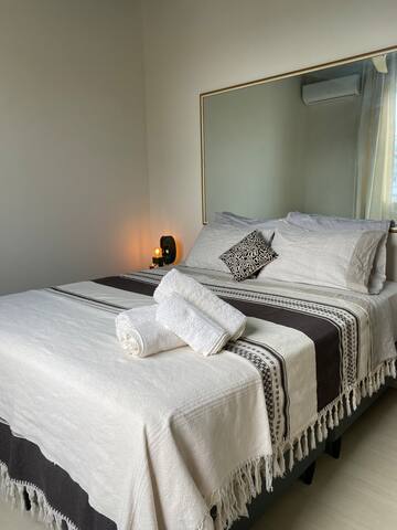 Rare Copacabana Dream -Steps to Beach gallery image 4