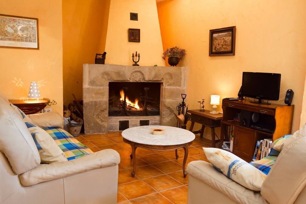 chimenea en el salon