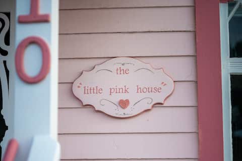 Successful Airbnb property: "The Little Pink House" in Redondo Beach