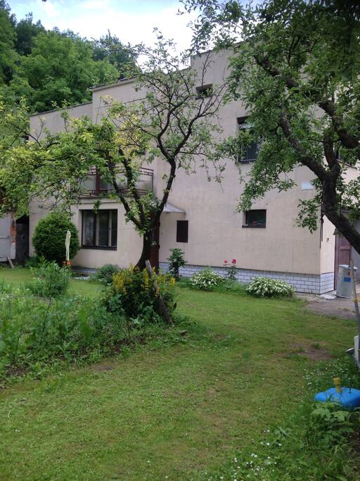 House from outside
Dom z vonku