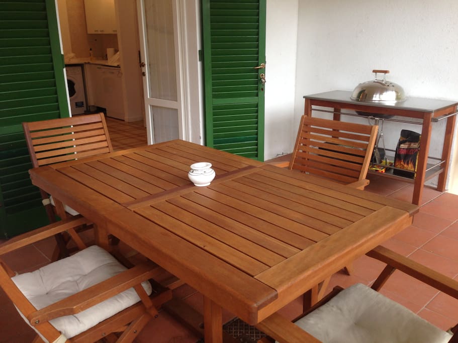 Terrazzo principale con ampio spazio esterno