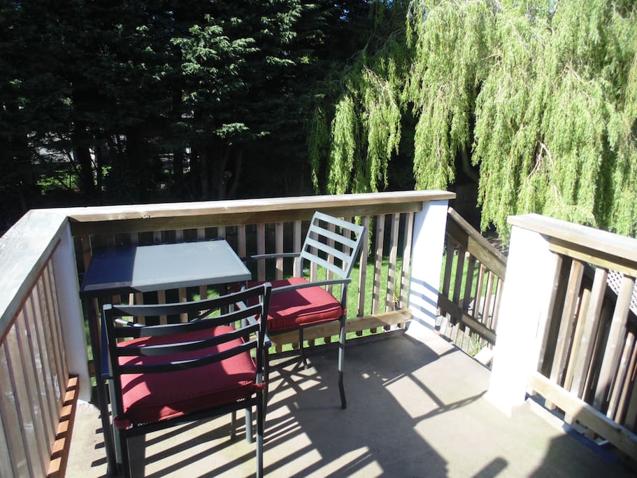 Private deck with dining outdoors or simply relaxing. Table accommodates 2 persons only.