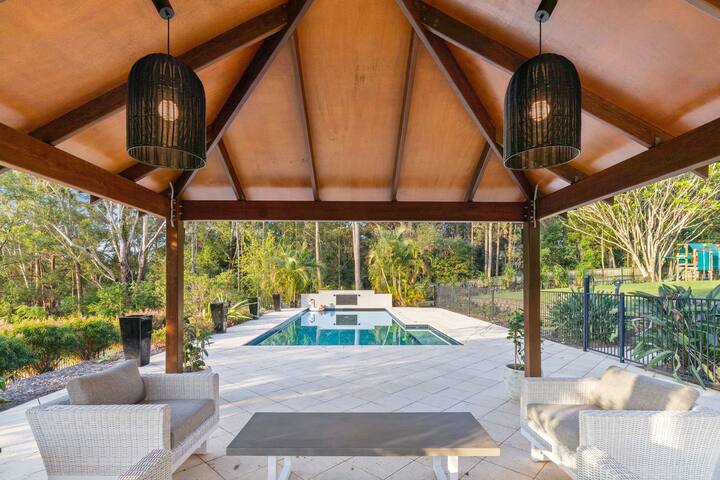 H a m p t o n Hill ~ Luxe Acreage Retreat gallery image 4