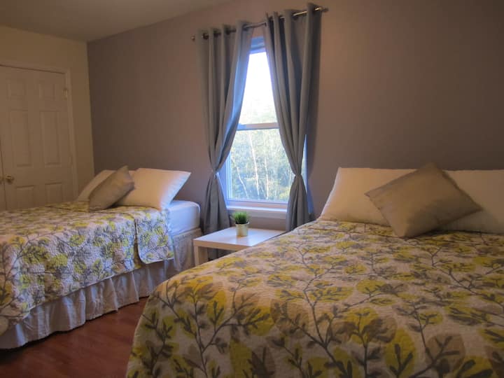 2 полни кревета
на 2 кат.