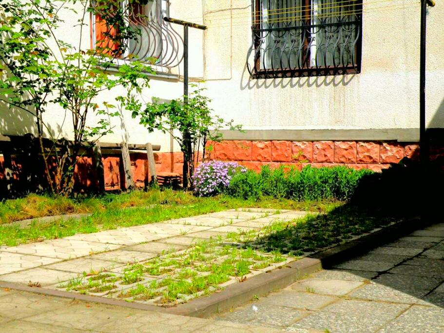 для паркування авто/parking place