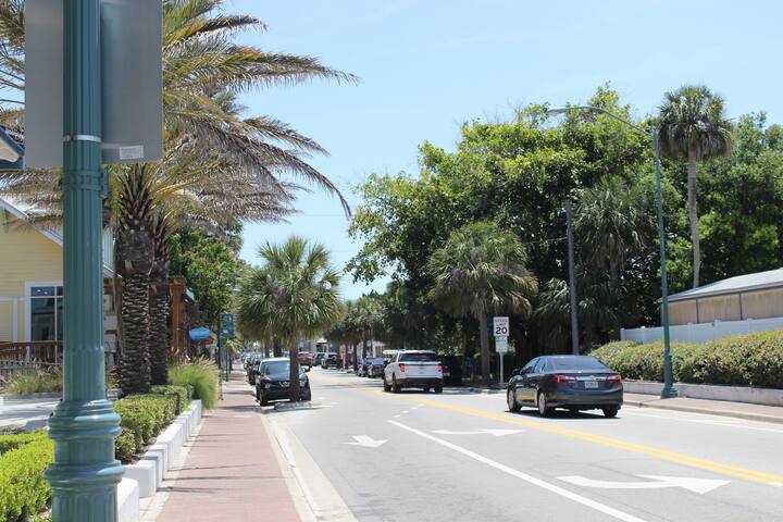 New Smyrna Beach Flagler Ave Cottage With Parking Cottages For Rent In New Smyrna Beach Florida United States