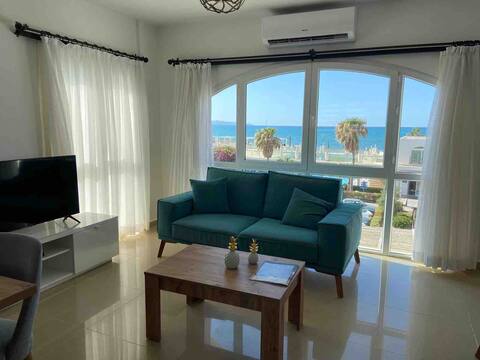 2-Bedroom Beachfront Penthouse Appartment