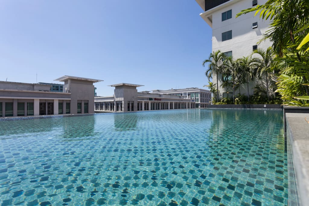 Infinity Pool