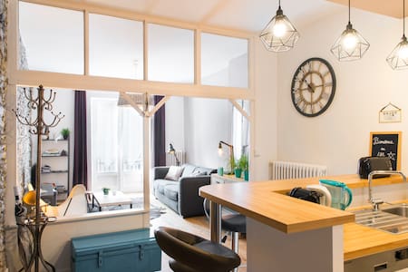 Little Nantais Gare/Château