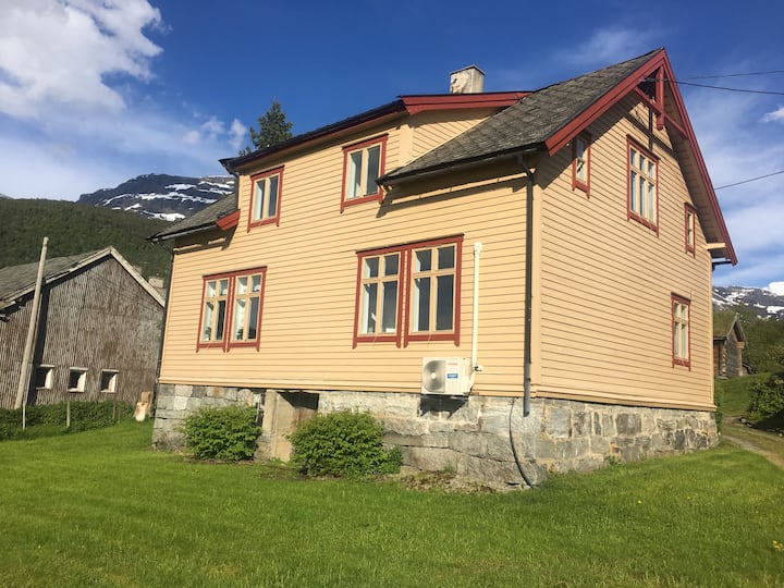 Image 1