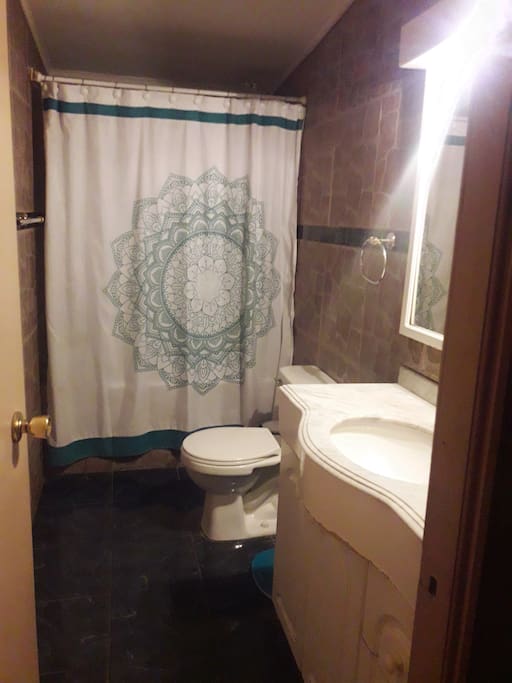 Baño compartido con otro huesped