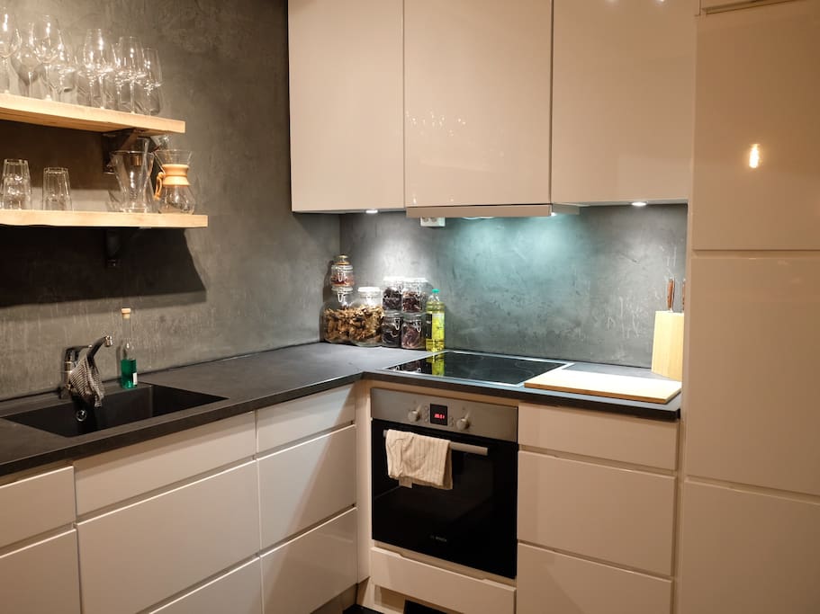 Newly renovated kitchen, includes everything.