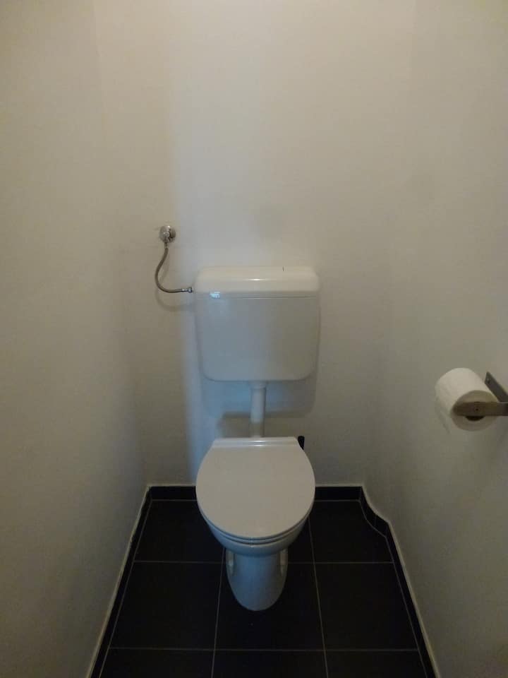 Spacious room #4 near Park Tivoli / free parking