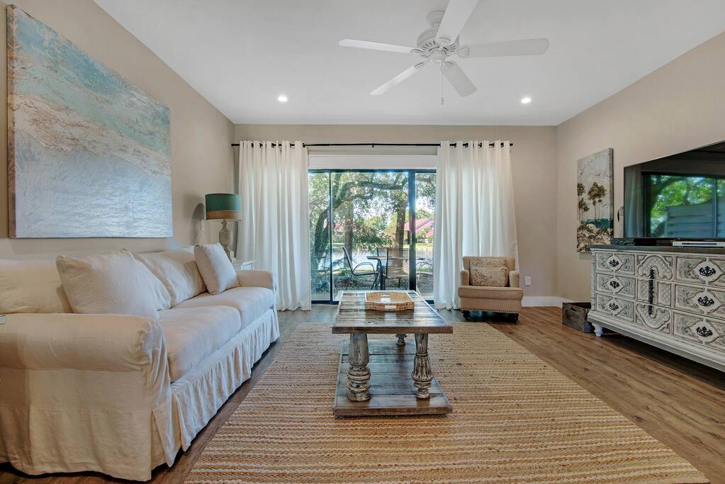 Bright & Open Living Area