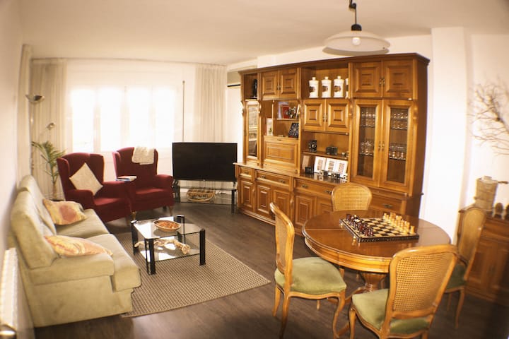 Apartament Cèntric Amb Bones Vistes. - Gerona