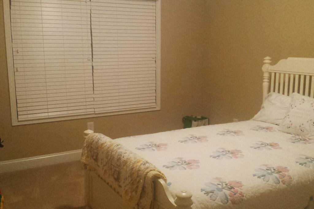 2nd guest bedroom