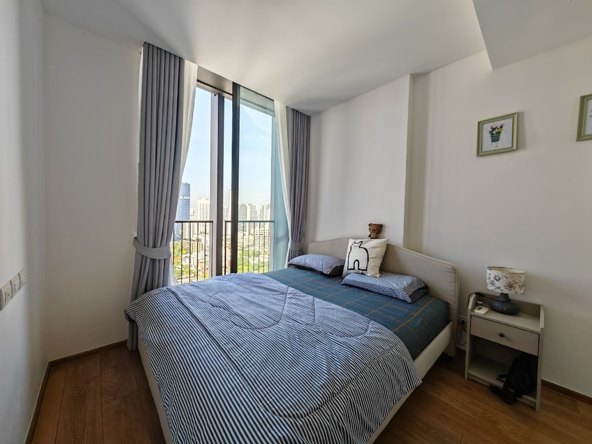 Camera da letto, materasso IKEA