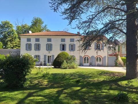 charming house with pool and spa 1 hour from Toulouse